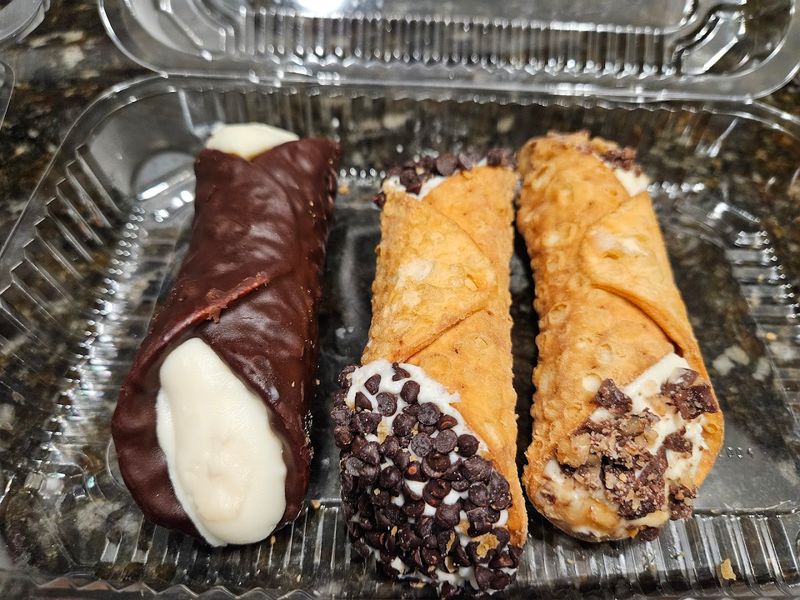 Cannoli Worth Crossing Town For