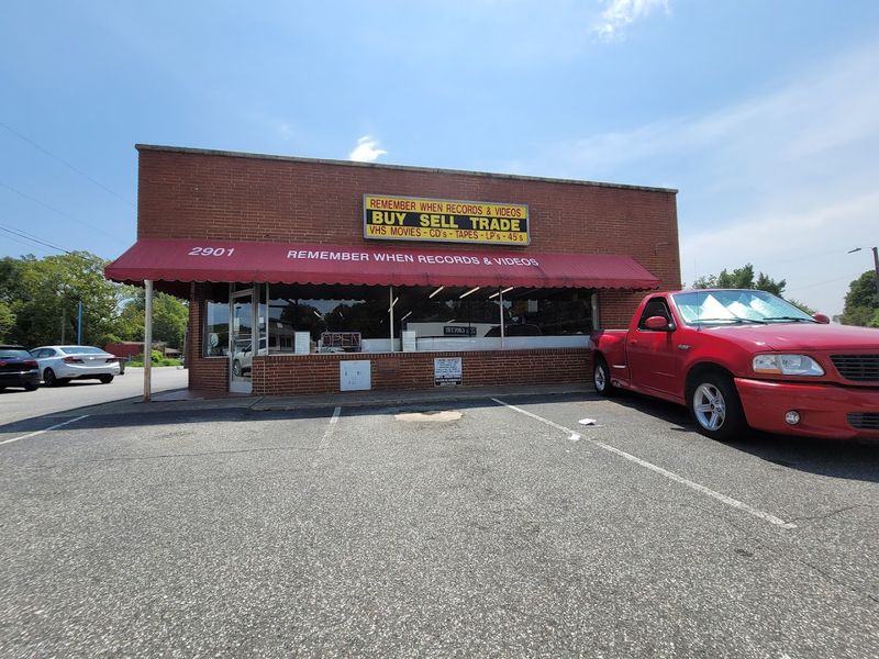 The Massive North Carolina Record Store With More Than 150,000 Albums, CDs, DVDs, And Singles - Decor Hint West Gate City Boulevard Holds One Of North Carolina's Deepest Music Stashes