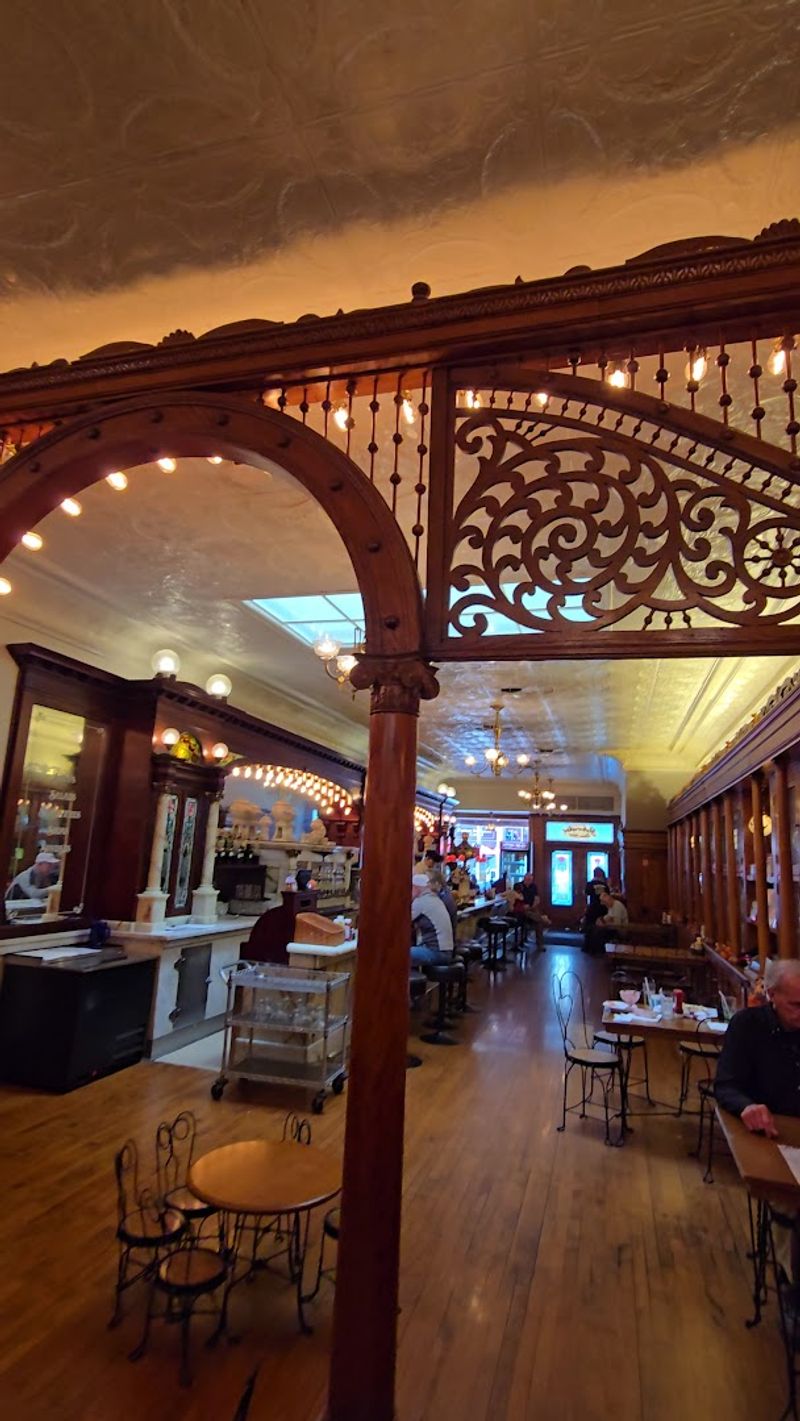 The Sweetest Nostalgia In Indiana Is Found At These 9 Ice Cream Shops - Decor Hint Zaharakos