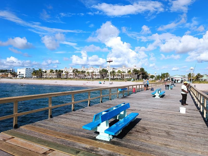 One Of Florida's Most Colorful Secrets Is This Walkable Town With Unbeatable Retro Charm - Decor Hint The Pier At Commercial Boulevard