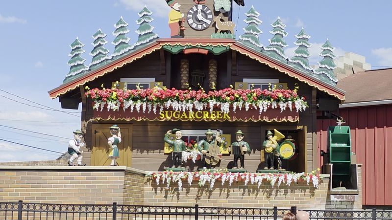 World's Largest Cuckoo Clock, Sugarcreek