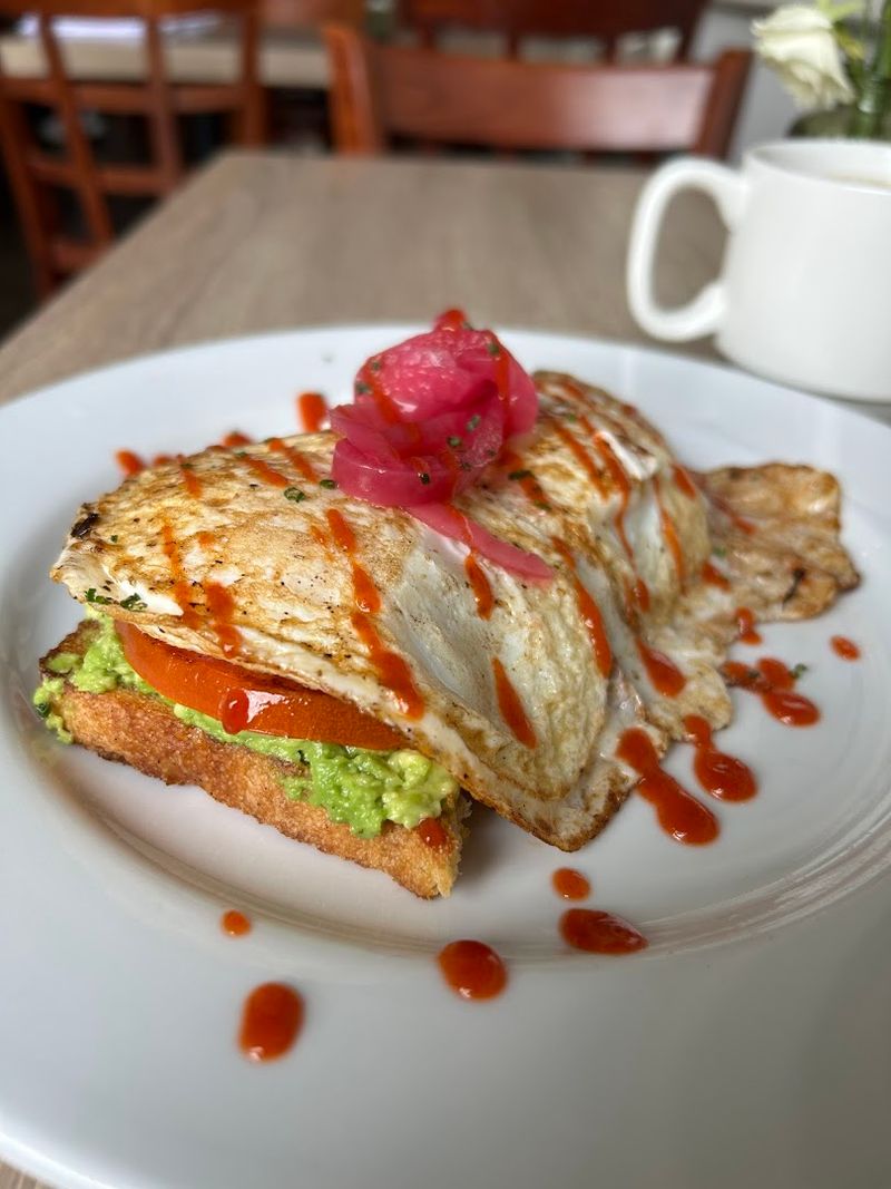 This One-Stoplight California Town Feels Like A Tiny Weekend Escape With Big Culinary Charm - Decor Hint Food Lovers Can Build An Entire Weekend Around One Small Town