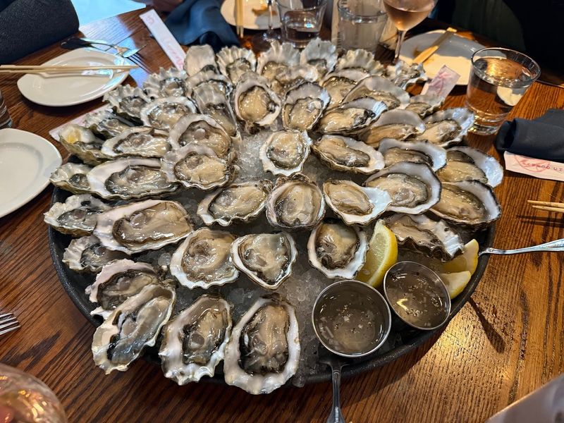 Taylor Shellfish Oyster Bar