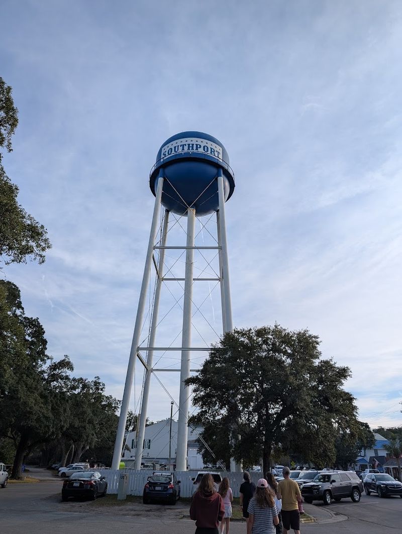This Southeastern North Carolina Pizza Spot Serves Brick-Oven Pizzas Under The Southport Water Tower - Decor Hint Southport Charm Shows Up Before The First Slice