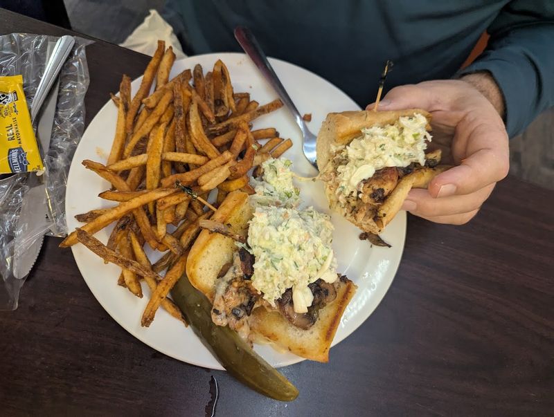People Drive From Across Georgia For The Outrageously Delicious Breakfast At This Down-Home Restaurant - Decor Hint Home Fries And Thick-Cut Bacon That Steal The Show
