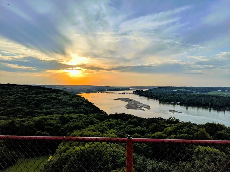 Bluff Views That Make You Forget You Are In The Midwest