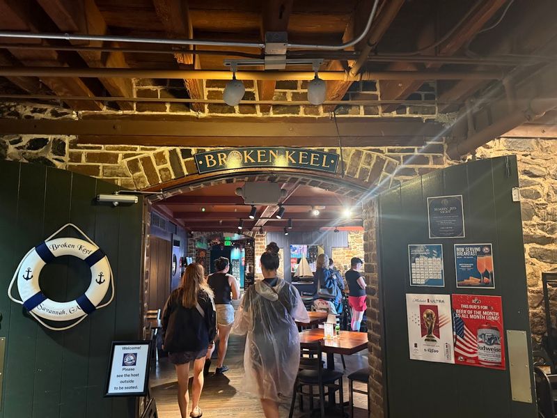 The 15 Georgia Waterfront Restaurants That Quietly Offer The State's Best Dining Experience - Decor Hint Broken Keel