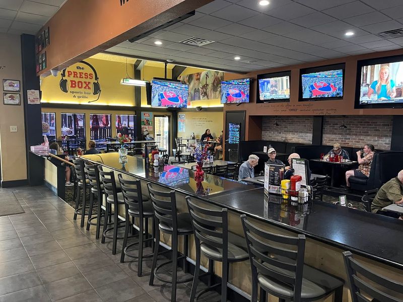The Pressbox Sports Bar & Grill