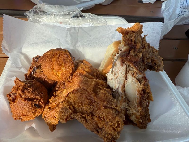 There Are 12 South Carolina Fried Chicken Destinations Worth The Drive - Decor Hint Hardeeville Chicken Lick'n, Hardeeville