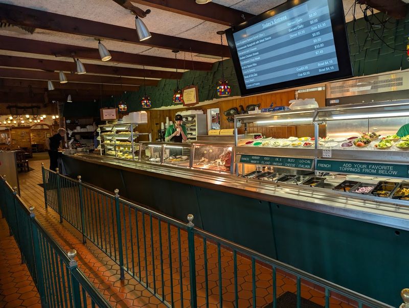 A Cafeteria Style That Actually Works