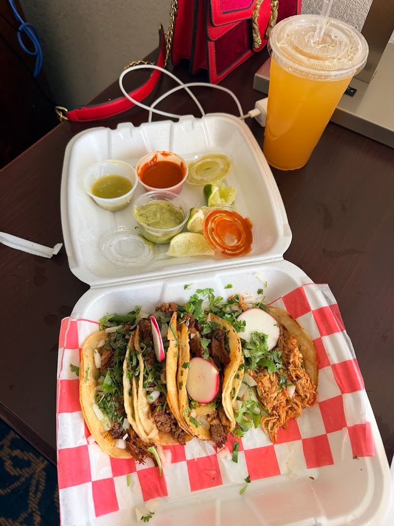 Mi Buen Pastor Mexican Fusion, Hartford