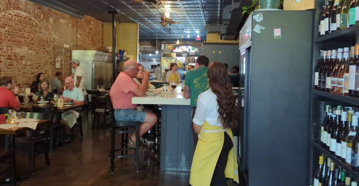 These 10 Nebraska Italian Restaurants Are Getting Serious Love From Local Diners Right Now - Decor Hint