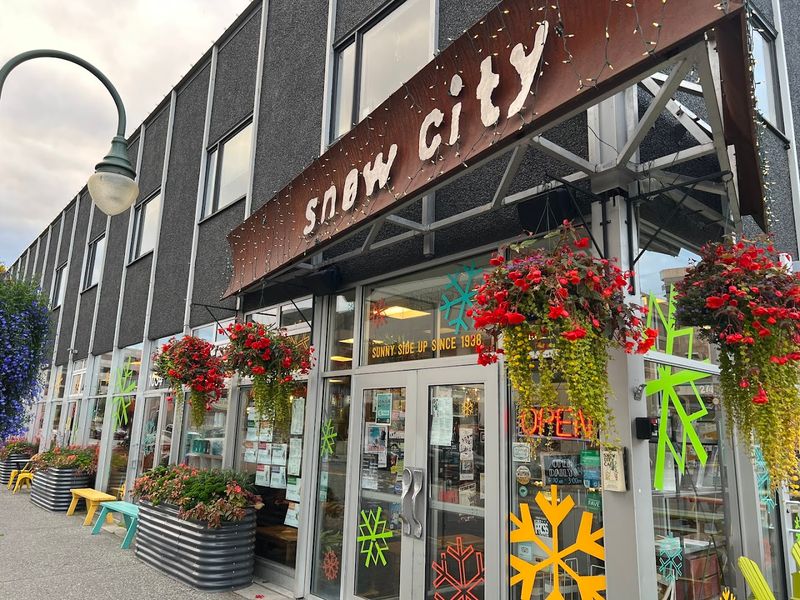 These 11 Alaska Breakfast Spots Have Earned Loyal Followings One Plate At A Time - Decor Hint Snow City Cafe