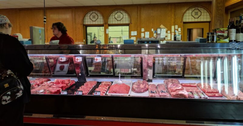 These 11 Eastern Nebraska Grocery Stores Serve Up Meat Like No Other