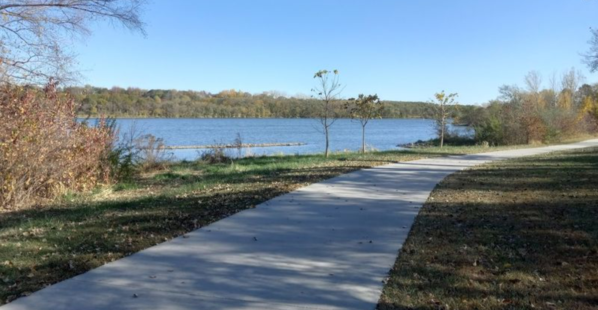 These 11 Nebraska Hikes Are Within 30 Minutes Of Downtown Omaha And Most Locals Still Havent Tried Them All - Decor Hint