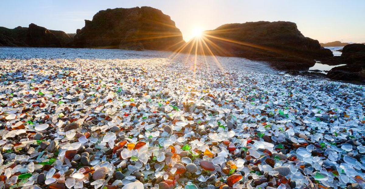 These 12 California Beaches Are Known For Sea Glass Or Interesting Shells - Decor Hint