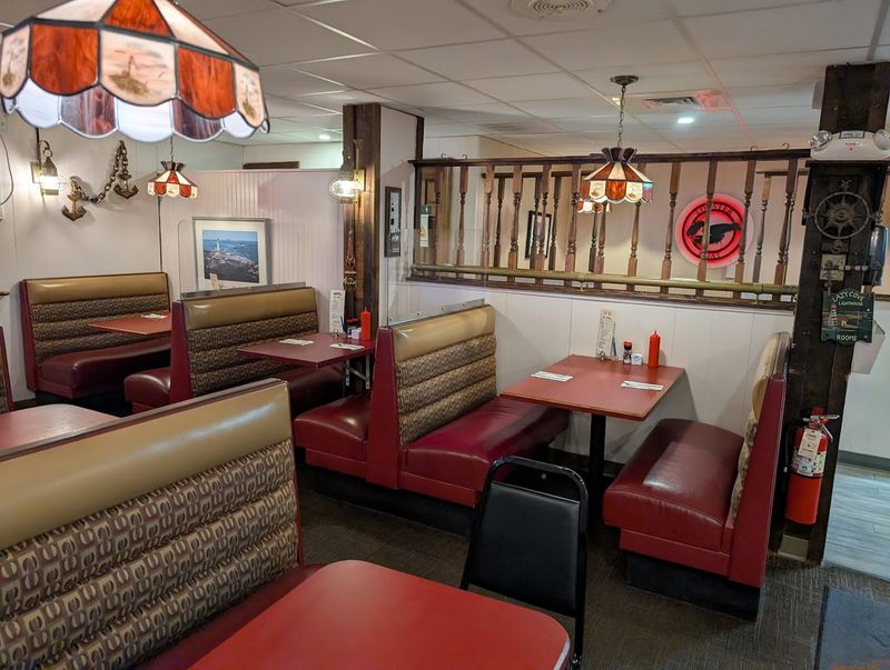Lobster Boat Restaurant, Merrimack