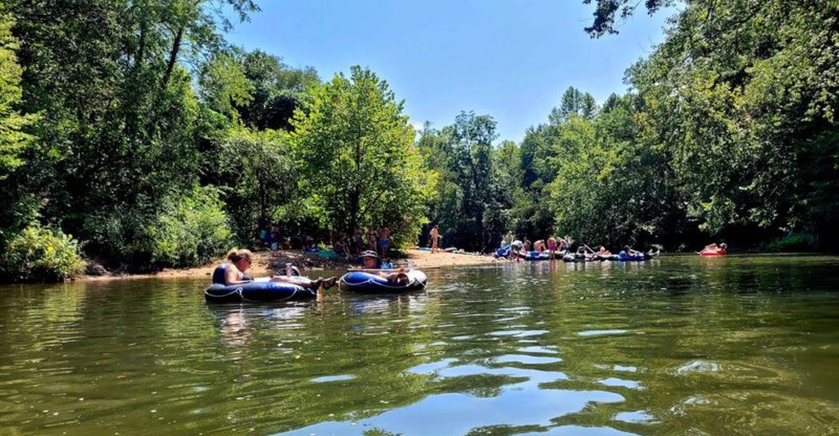 These 9 North Carolina Lazy Rivers And Tubing Spots Make Summer Feel Miles Away - Decor Hint