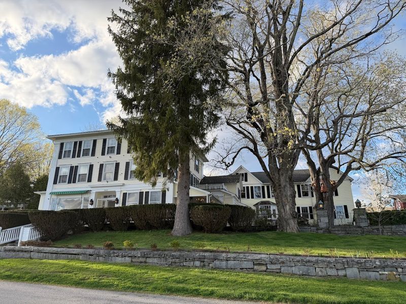 This 179-Year-Old Connecticut Restaurant Feels Like A Lakeside Escape From Another Era - Decor Hint A 179-Year-Old Landmark Worth The Drive