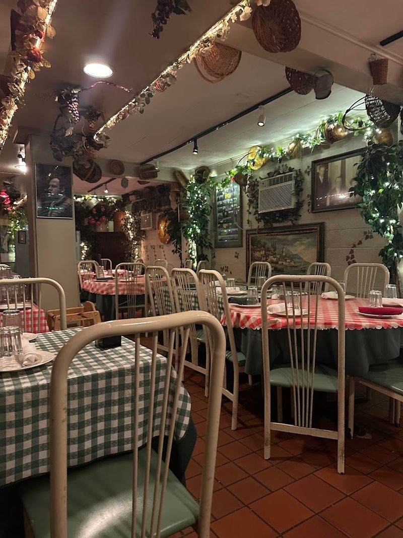 A Cozy Italian Favorite In Downtown Middletown