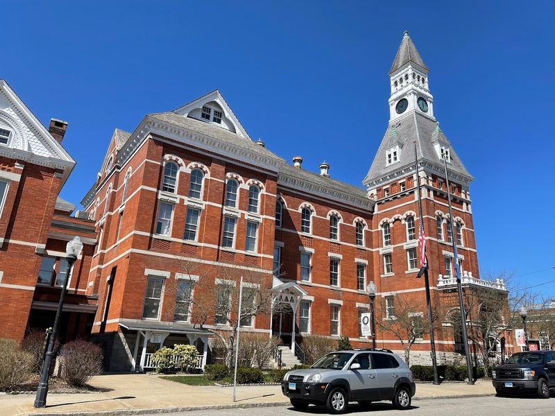 The Thomaston Opera House Keeps The Town's Arts Scene Thriving