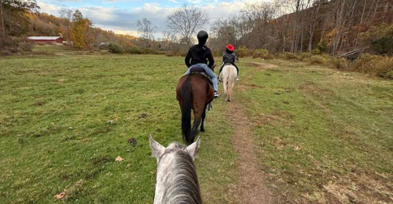 This Connecticut Horse Farm Lets You Swap Your Daily Routine For A True Cowboy Adventure