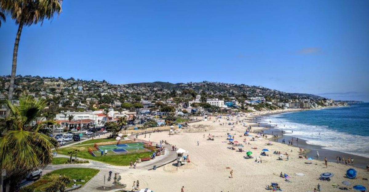 This Famous California Beach Town Has Locals Saying Tourism Changed The Whole Vibe - Decor Hint