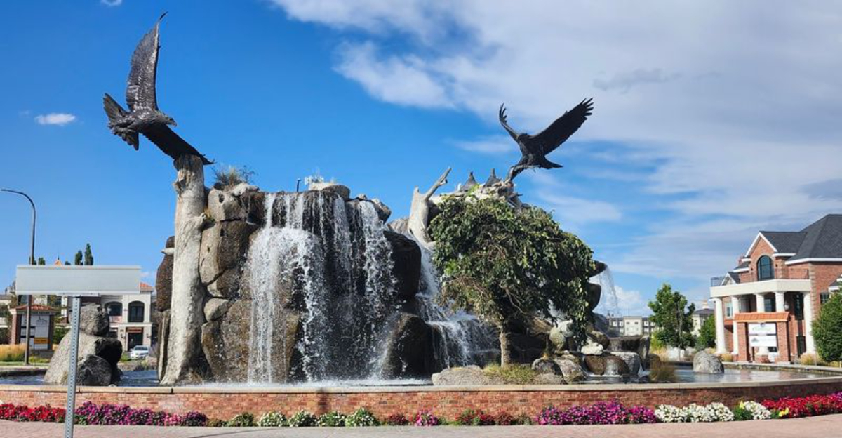 This Giant Idaho Roadside Sculpture Turns An Idaho Falls Roundabout Into A Landmark - Decor Hint
