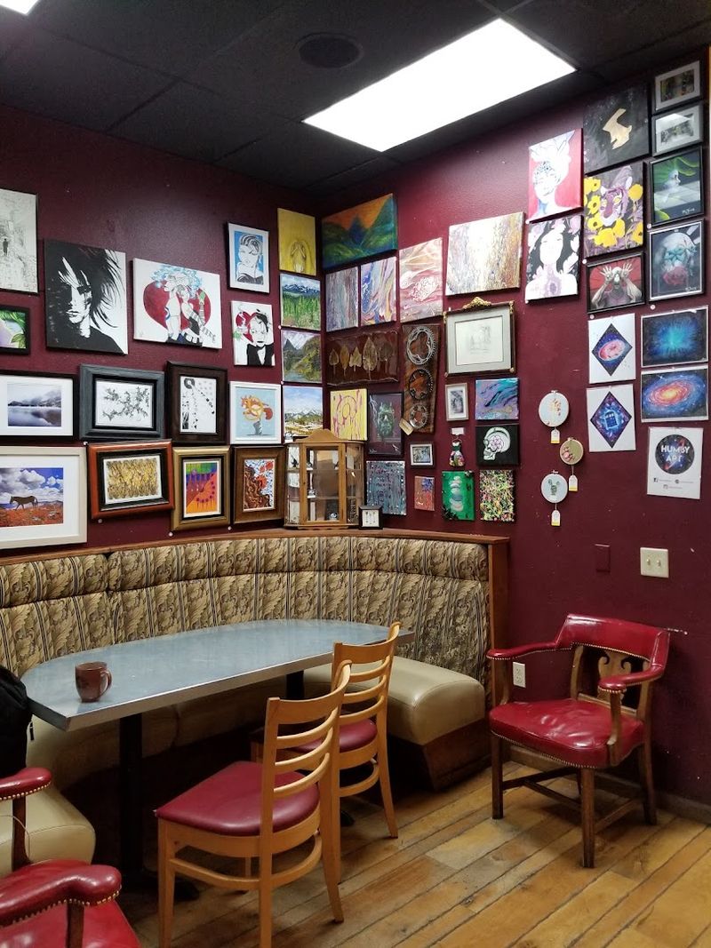 This Idaho Bakery-Cafe Serves Cinnamon Rolls Worth Setting Your Alarm For - Decor Hint Grab A Morning Table Before Downtown Boise Fully Wakes Up