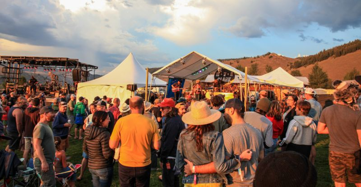 This Idaho Mountain Music Festival Kicks Off This Week With Four Days In The Sawtooths - Decor Hint