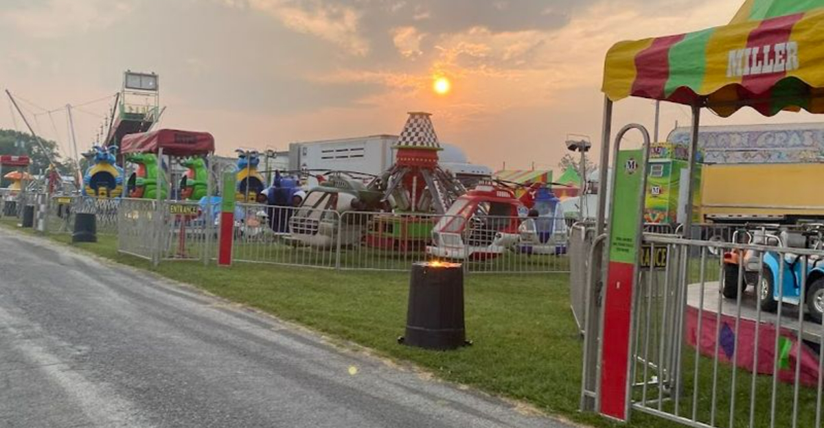 This Kentucky County Fair Brings Carnival Rides Motorsports And Classic Summer Fun Every July - Decor Hint