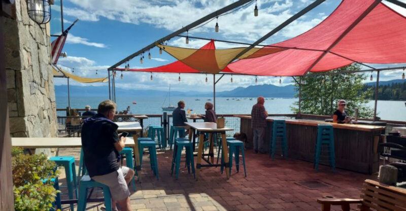 This Lakefront Grill Makes A California Meal Feel Like A Waterfront Escape