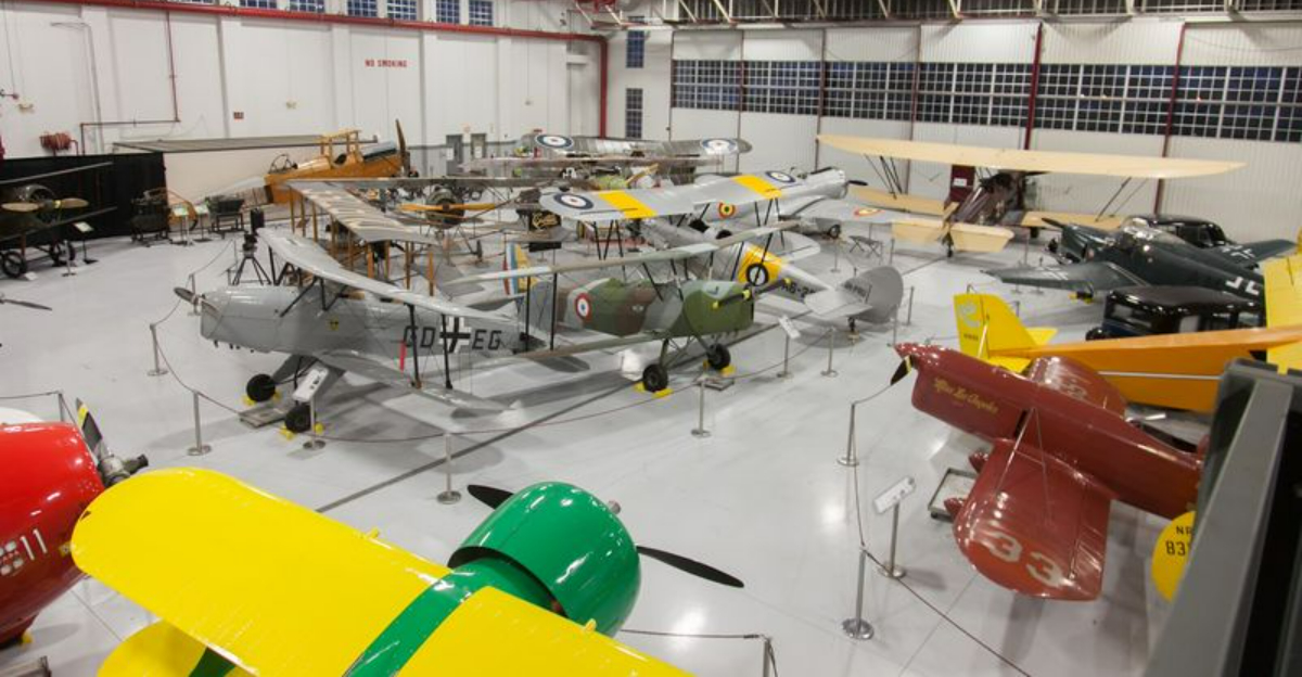 This Little Known Museum In Florida Showcases The Worlds Largest Private Aircraft Collection - Decor Hint
