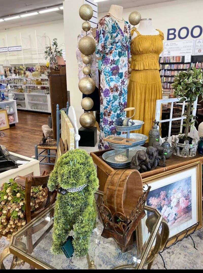 A Boutique Counter That Sets The Tone Immediately