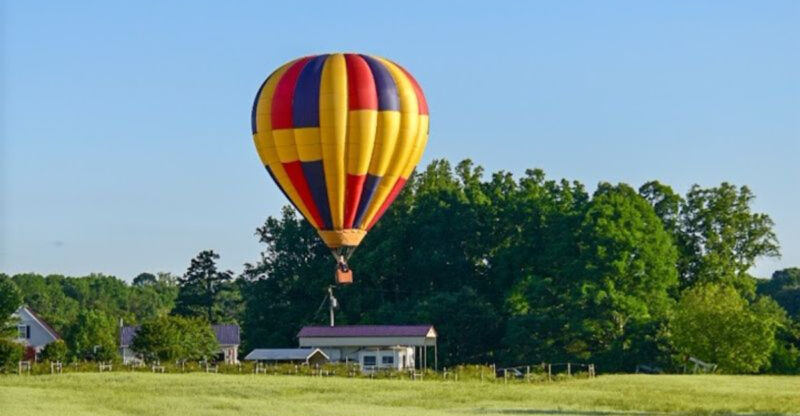 This North Carolina Hot Air Balloon Ride Is Completely Worth The Road Trip