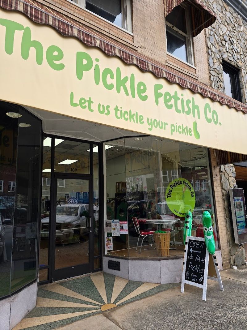 Lincolnton Has A Pickle Shop That Fully Committed To The Bit