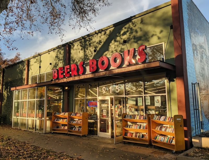 Browse A Sacramento Bookstore That Has Been Around Since 1936