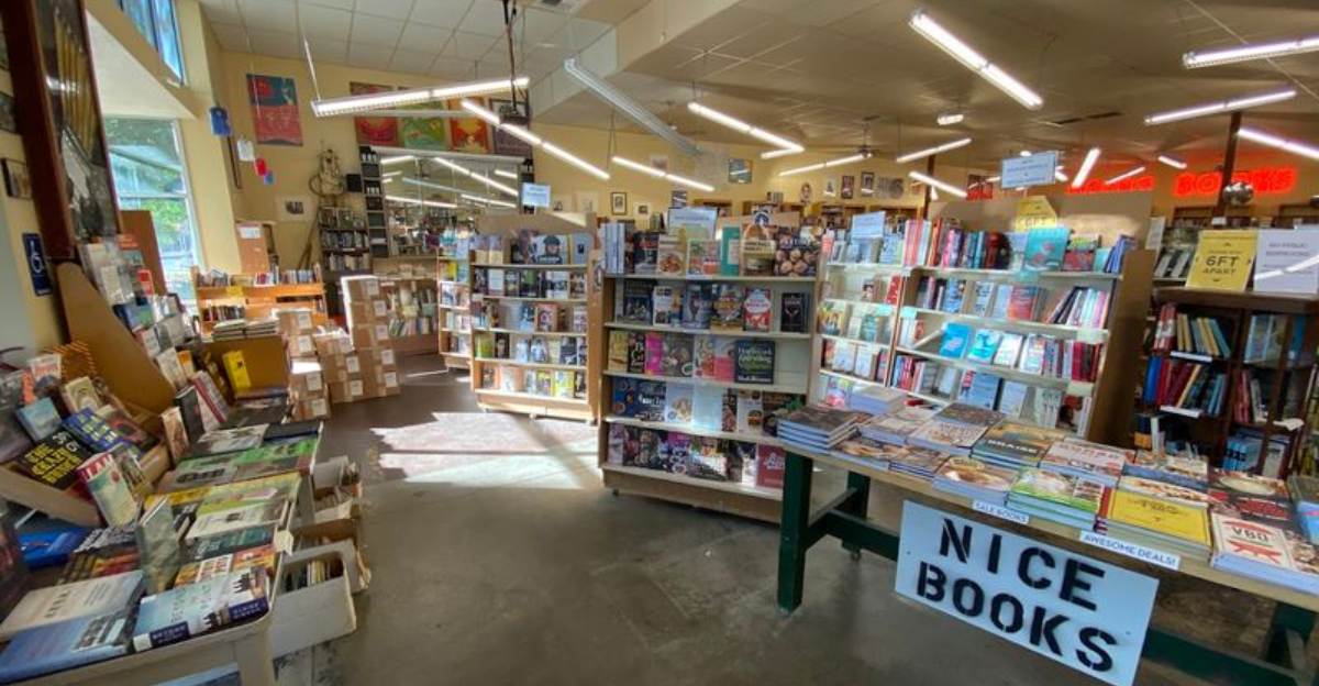 This Quirky California Bookstore Has Vintage Finds And Nearly 90 Years Of Bookish Charm - Decor Hint