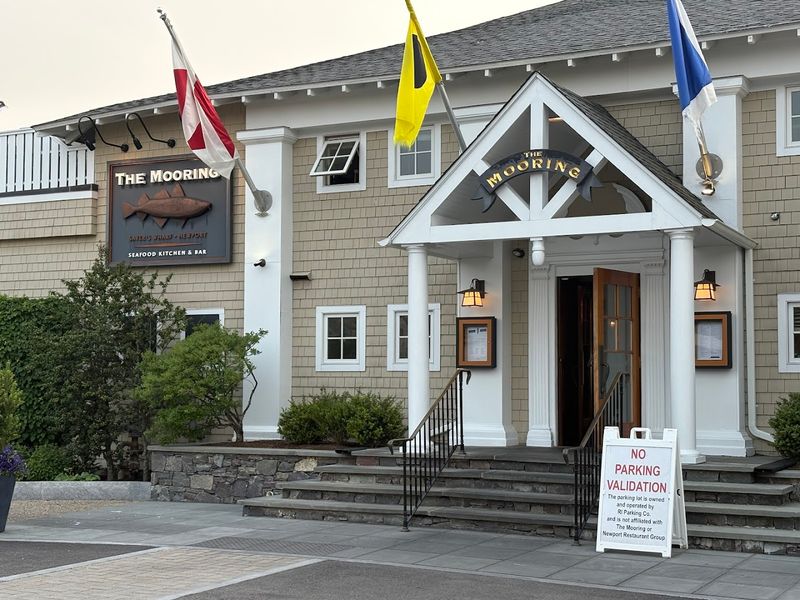 A Waterfront Spot Worth Finding