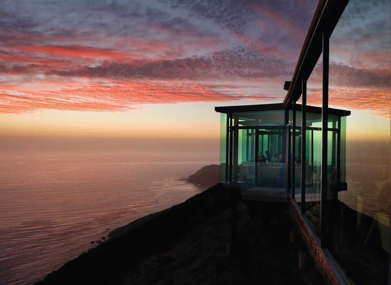 A Cliffside Location That Does The Talking Before The Food Arrives