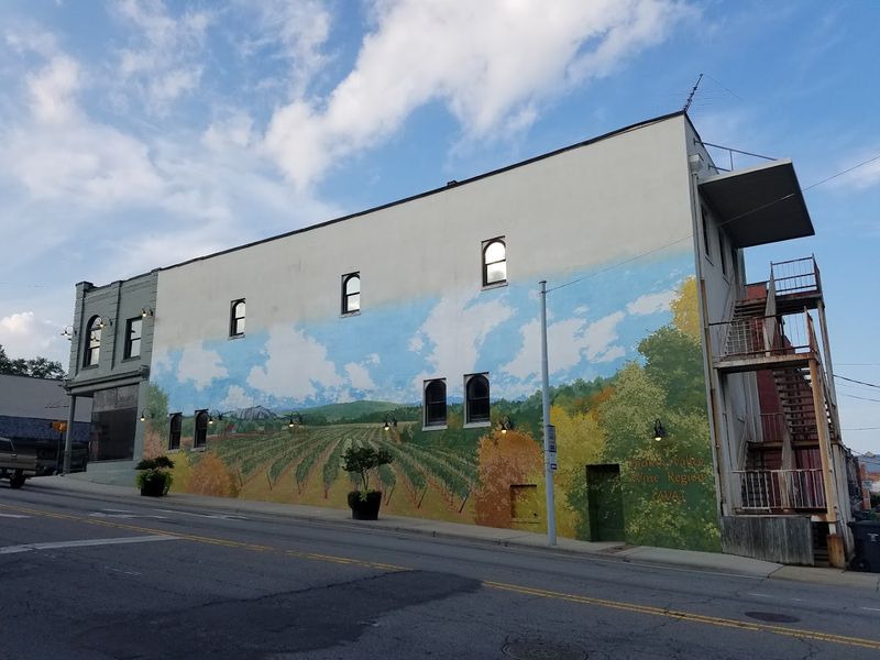 This Little-Known North Carolina Town Makes A Two-Hour Drive Feel Completely Worth It - Decor Hint A Little-Known Downtown Turns The First Stop Into A Pleasant Surprise