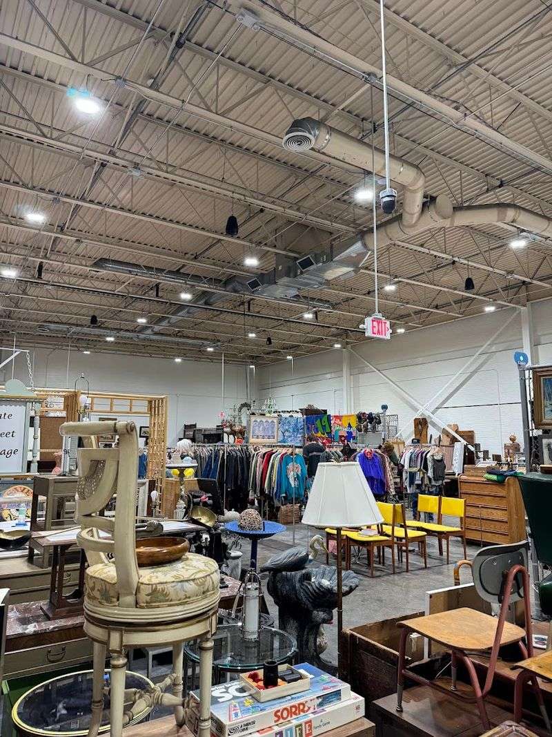 This Treasure-Packed Connecticut Thrift Store Is The Kind Of Place You Can Browse For Hours - Decor Hint A Sunday Marketplace Made For Wandering