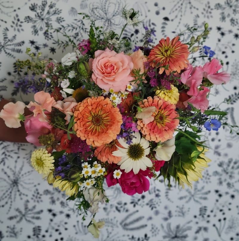 3 Girls Garden Makes Peony Picking Feel Like The Main Event