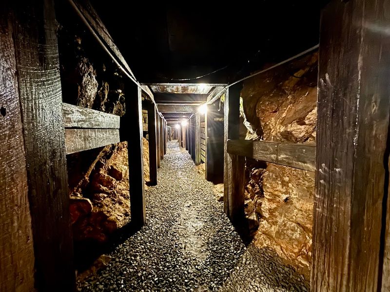 This Underground Mine Tour In North Carolina Feels Like Stepping Into A Forgotten World - Decor Hint Step Underground Into America’s First Gold Rush Story On This Mine Tour
