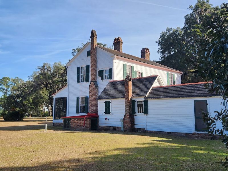 Hofwyl-Broadfield Plantation