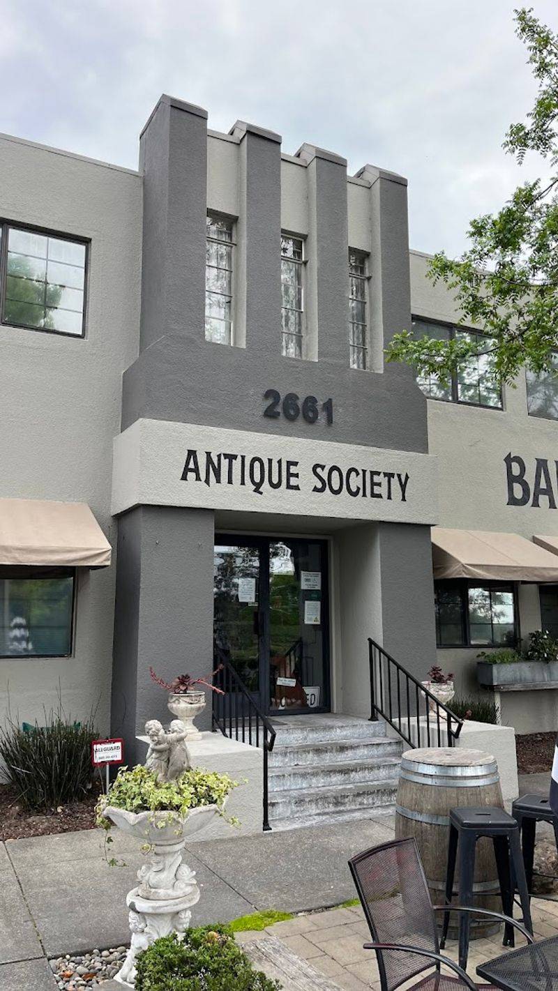 Antique Society, Sebastopol