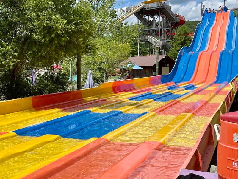 This Missouri Water Park Is Loaded With Attractions The Whole Family Will Love - Decor Hint Wahoo Racer Mat Slide