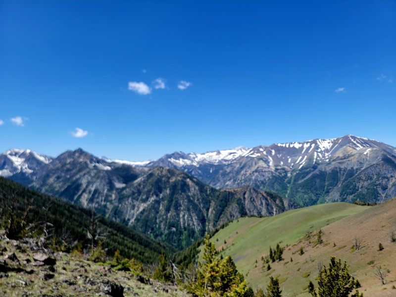 11 Oregon Mountain Views That Feel Almost Too Beautiful To Be Real - Decor Hint Wallowa Lake Tramway