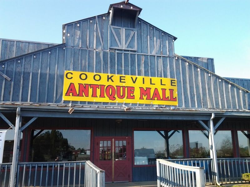 A Mall That Earns Its Name