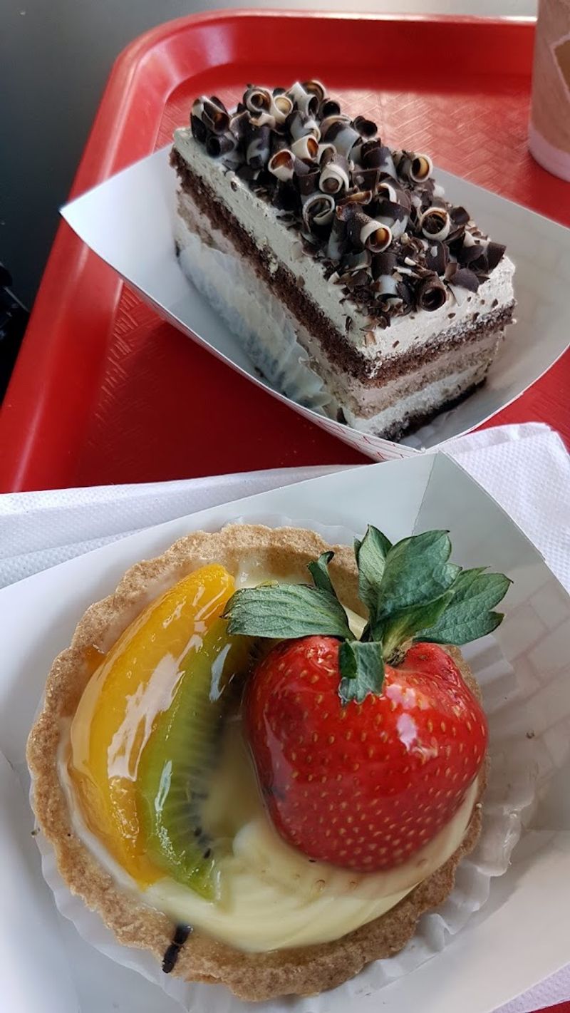 Fortuna Bakery & Coffee